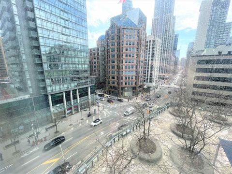 Photo 8 at 608 - 832 Bay Street, Bay Street Corridor, Toronto