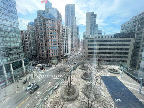 Photo 9 at 608 - 832 Bay Street, Bay Street Corridor, Toronto