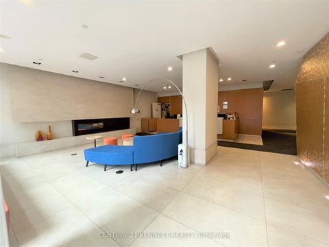 Photo 14 at 608 - 832 Bay Street, Bay Street Corridor, Toronto
