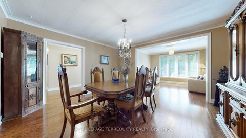 Photo 15 at 134 Hadrian Drive, Old Rexdale, Toronto