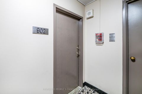 Photo 7 at 902 - 3390 Weston Road, Humbermede, Toronto