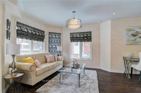 Photo 7 at 154 - 18 Clark Avenue W, Yorkhill, Vaughan