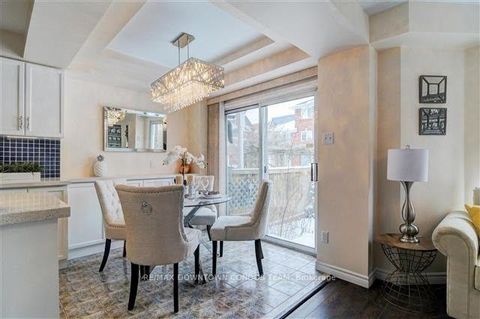 Photo 8 at 154 - 18 Clark Avenue W, Yorkhill, Vaughan