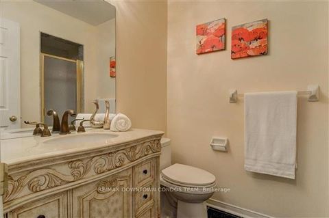 Photo 19 at 154 - 18 Clark Avenue W, Yorkhill, Vaughan