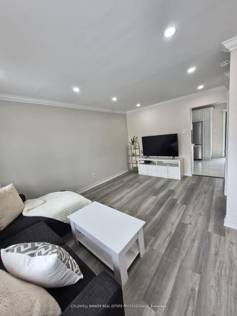 Photo 1 at 781 Sunnypoint Drive, Leslie Valley, Newmarket