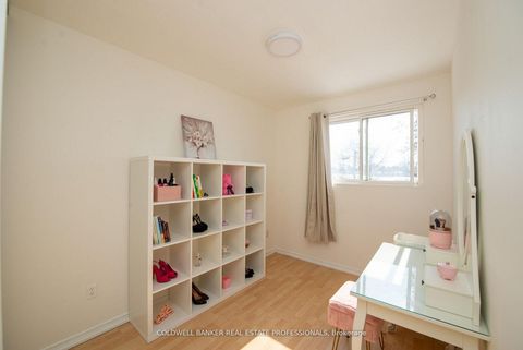 Photo 12 at 781 Sunnypoint Drive, Leslie Valley, Newmarket