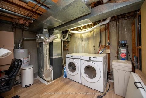 Photo 23 at 781 Sunnypoint Drive, Leslie Valley, Newmarket