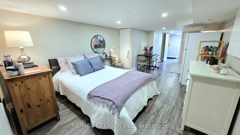 Photo 7 at 75 Auburn Avenue, Davenport, Toronto