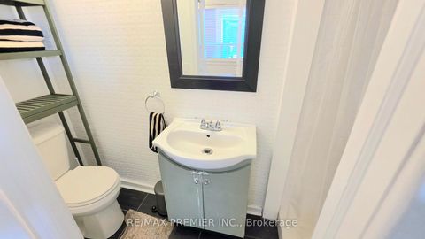 Photo 22 at 75 Auburn Avenue, Davenport, Toronto