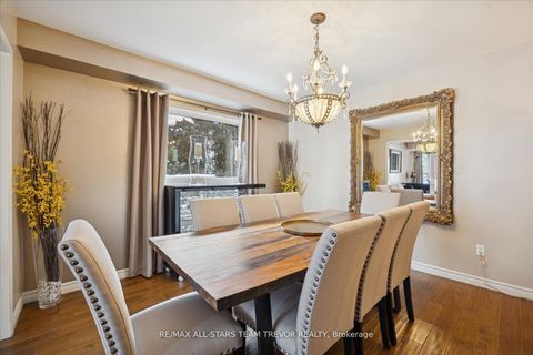 Photo 4 at 22 Chartwell Crescent, Keswick North, Georgina