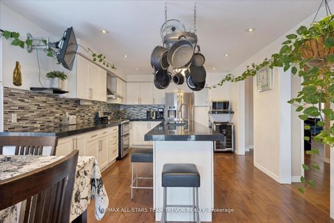 Photo 6 at 22 Chartwell Crescent, Keswick North, Georgina