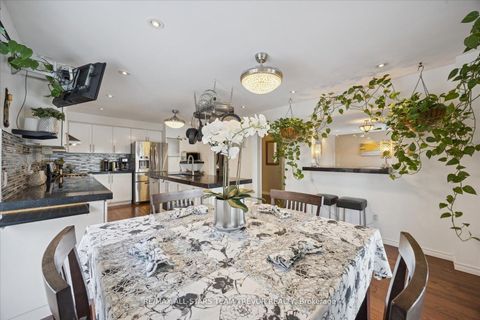 Photo 10 at 22 Chartwell Crescent, Keswick North, Georgina