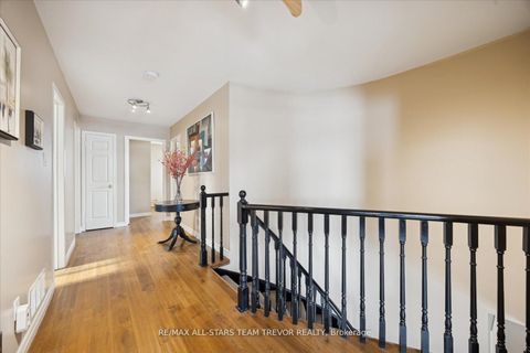 Photo 19 at 22 Chartwell Crescent, Keswick North, Georgina