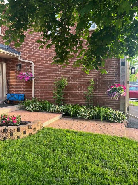 Photo 47 at 22 Chartwell Crescent, Keswick North, Georgina