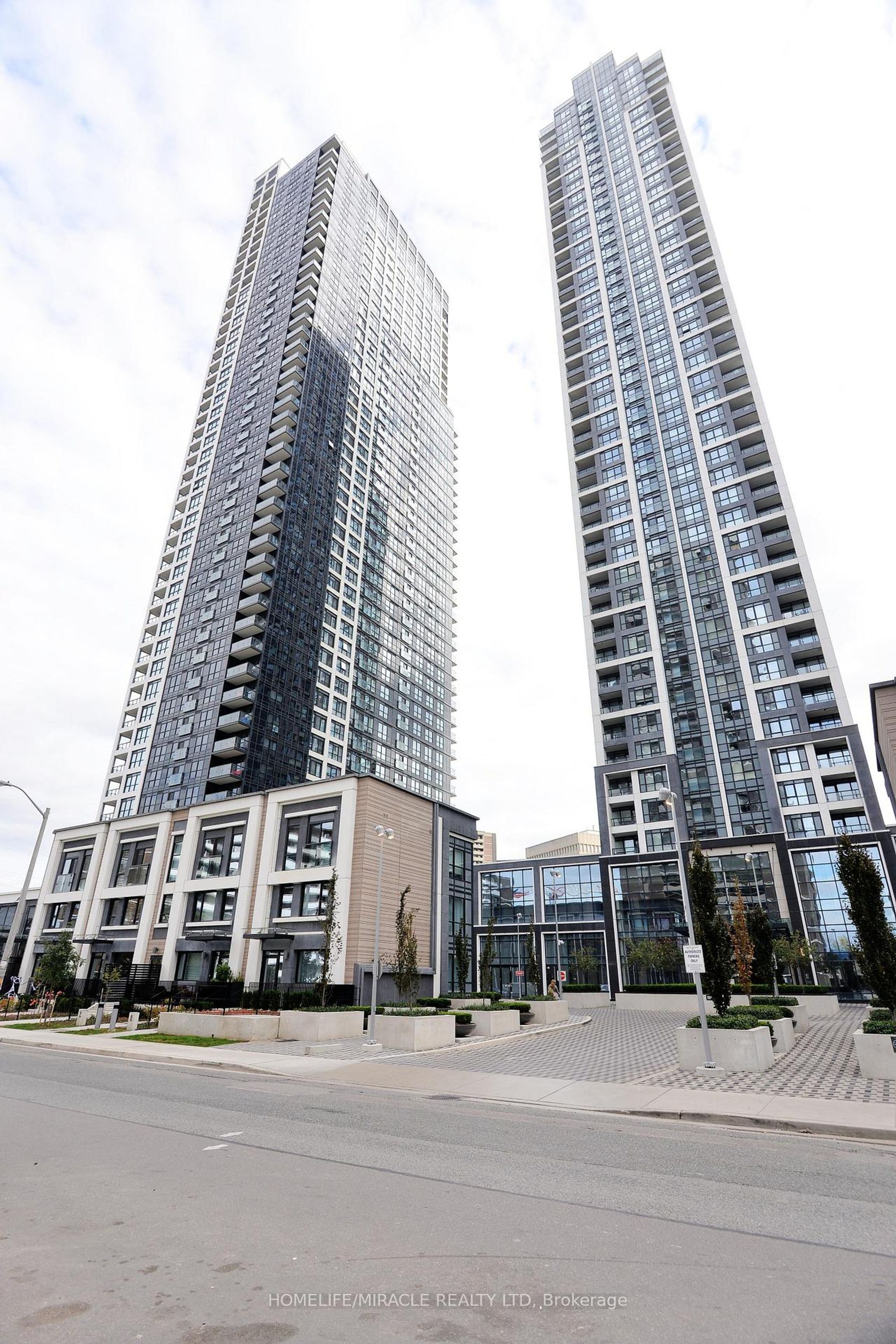 1732 - 5 Mabelle Avenue, City Centre West, Toronto photo number 2
