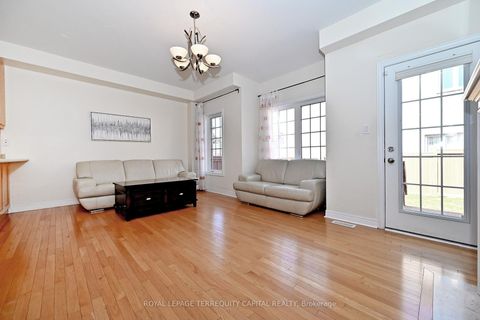 Photo 8 at 70 Lealinds Road, Patterson, Vaughan