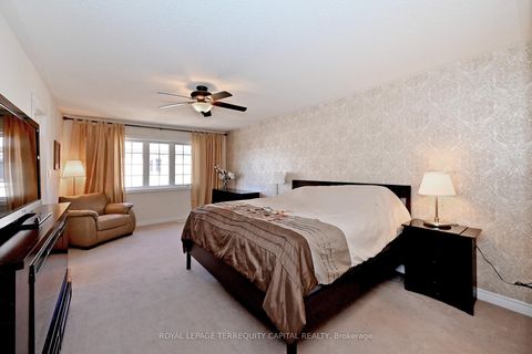 Photo 18 at 70 Lealinds Road, Patterson, Vaughan