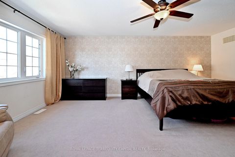 Photo 19 at 70 Lealinds Road, Patterson, Vaughan