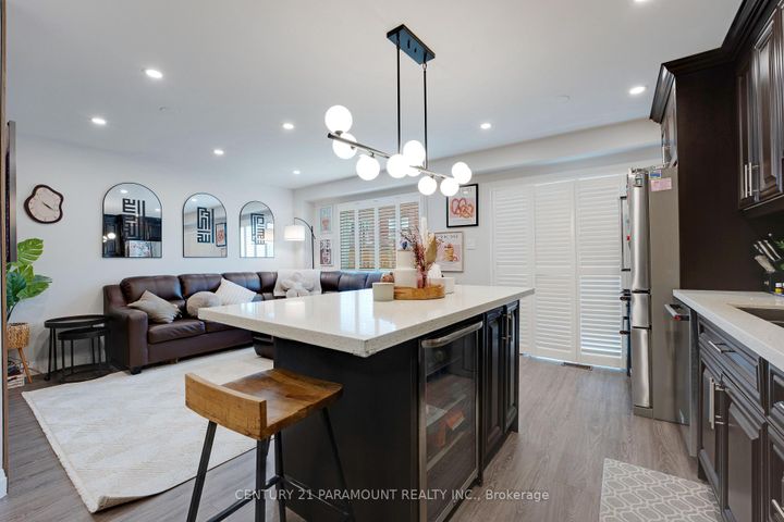 Photo 21 at 77 Tumbleweed Trail, Fletcher's Creek South, Brampton