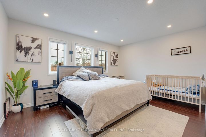 Photo 22 at 77 Tumbleweed Trail, Fletcher's Creek South, Brampton