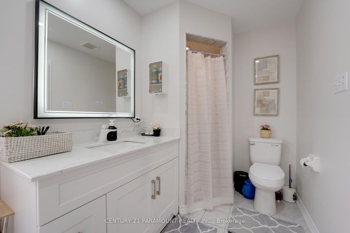 Photo 24 at 77 Tumbleweed Trail, Fletcher's Creek South, Brampton