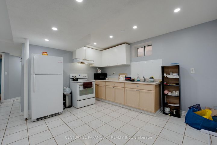 Photo 41 at 77 Tumbleweed Trail, Fletcher's Creek South, Brampton