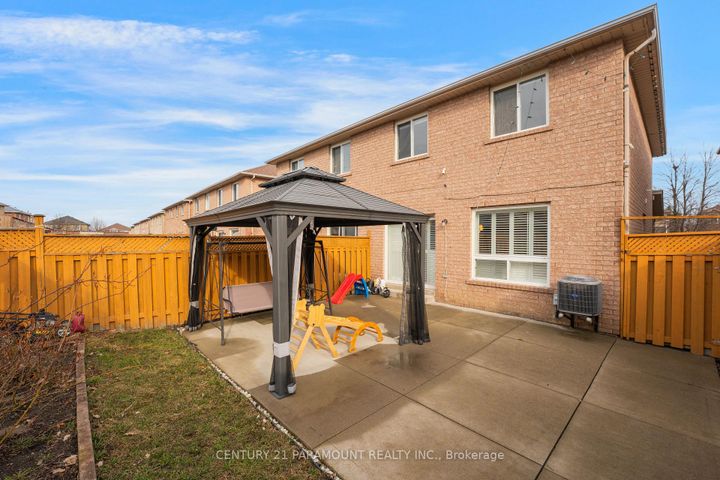 Photo 47 at 77 Tumbleweed Trail, Fletcher's Creek South, Brampton