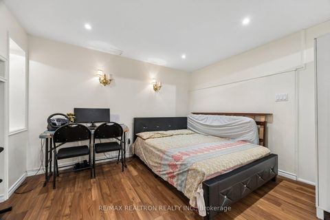 Photo 19 at 198 Swan Park Road, Greensborough, Markham