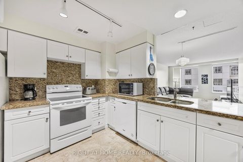 Photo 4 at 53 - 74 Ross Street, Queen's Park, Barrie