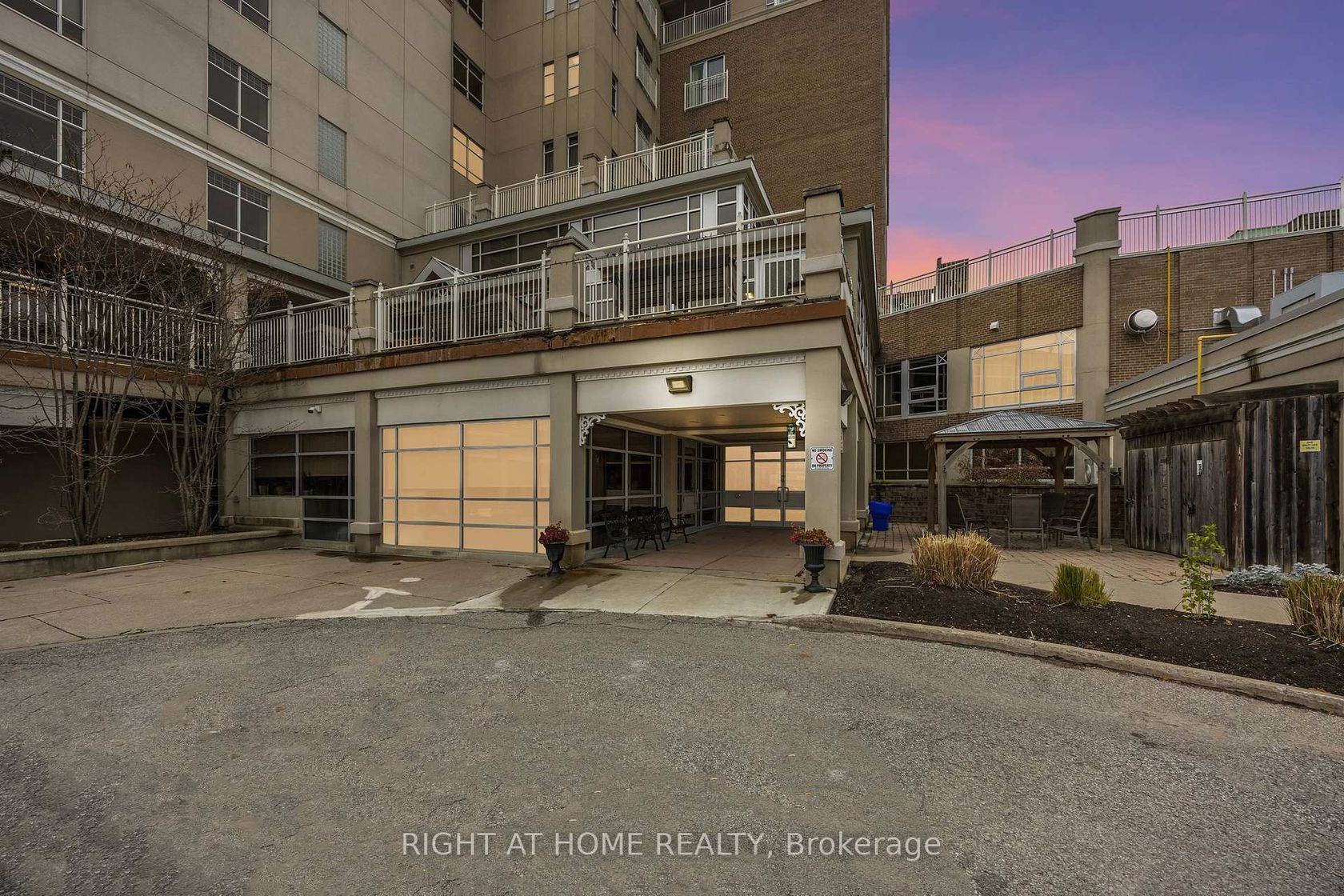 53 - 74 Ross Street, Queen