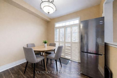 Photo 5 at 2 Eminence Road, Patterson, Vaughan