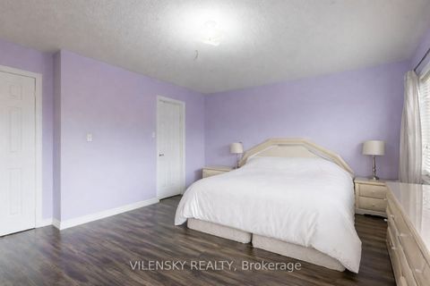 Photo 13 at 2 Eminence Road, Patterson, Vaughan