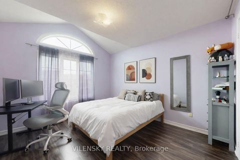 Photo 17 at 2 Eminence Road, Patterson, Vaughan