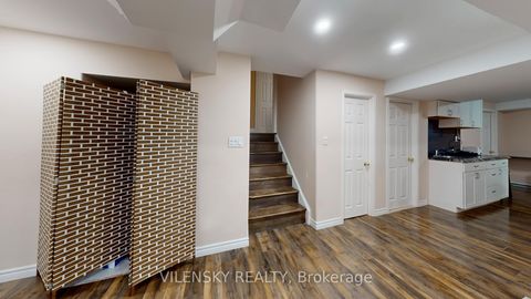 Photo 20 at 2 Eminence Road, Patterson, Vaughan