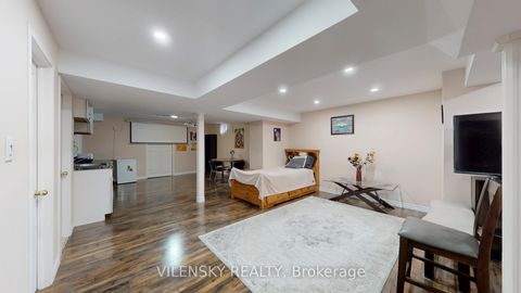 Photo 21 at 2 Eminence Road, Patterson, Vaughan