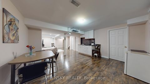 Photo 23 at 2 Eminence Road, Patterson, Vaughan