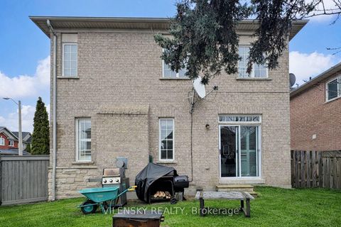 Photo 28 at 2 Eminence Road, Patterson, Vaughan