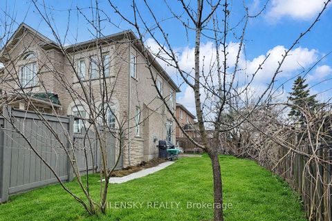 Photo 30 at 2 Eminence Road, Patterson, Vaughan