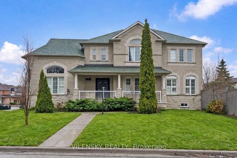 Photo 31 at 2 Eminence Road, Patterson, Vaughan