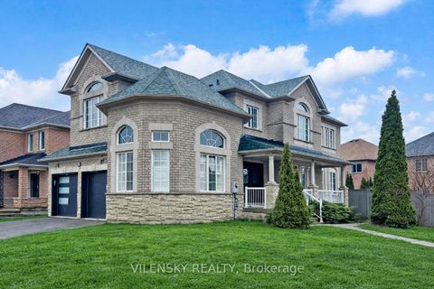 Photo 34 at 2 Eminence Road, Patterson, Vaughan