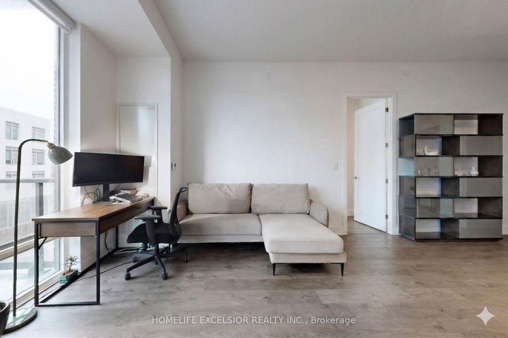 Photo 8 at 550 - 25 Adra Grado Way, Bayview Village, Toronto