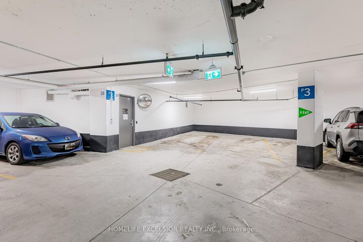 Photo 16 at 550 - 25 Adra Grado Way, Bayview Village, Toronto