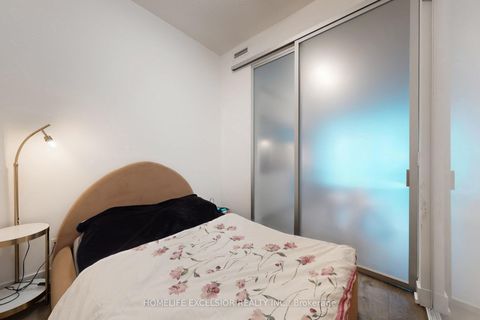 Photo 13 at 550 - 25 Adra Grado Way, Bayview Village, Toronto