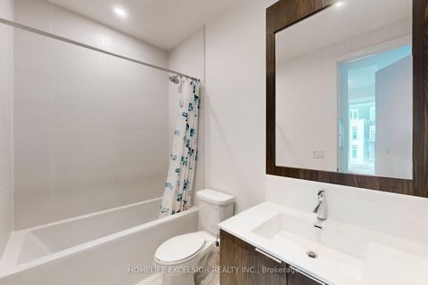 Photo 14 at 550 - 25 Adra Grado Way, Bayview Village, Toronto