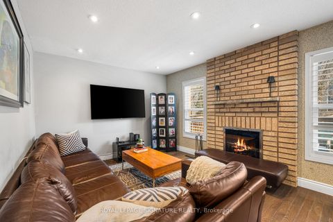 Photo 12 at 59 Edenbridge Drive, Beverley Glen, Vaughan