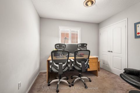 Photo 17 at 59 Edenbridge Drive, Beverley Glen, Vaughan