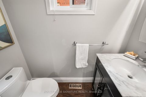 Photo 24 at 59 Edenbridge Drive, Beverley Glen, Vaughan