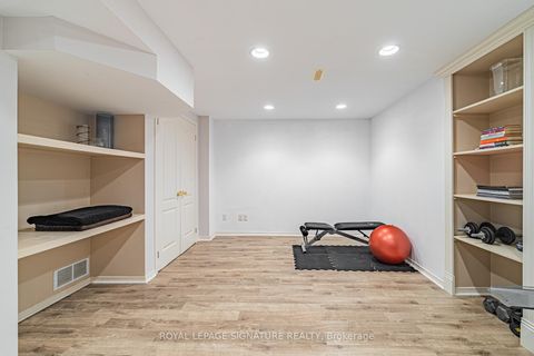 Photo 26 at 59 Edenbridge Drive, Beverley Glen, Vaughan