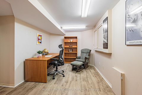 Photo 28 at 59 Edenbridge Drive, Beverley Glen, Vaughan