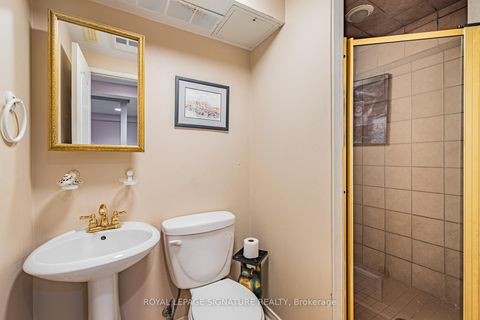 Photo 30 at 59 Edenbridge Drive, Beverley Glen, Vaughan